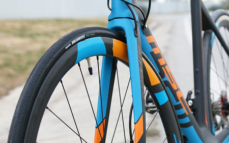 Maxxis Dolomites 700x28C 60TPI Silkworm Opona Szosowa Zwijana