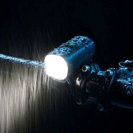 Lampka Rowerowa Przednia MAGICSHINE ALLTY 200 OLED Światła Mijania IPX6