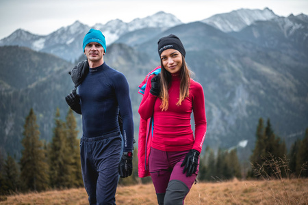 WEŁNIANA DAMSKA BLUZA NARCIARSKA BRUBECK MERINO L BORDOWA