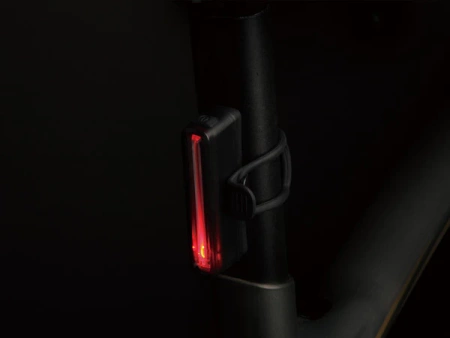 Lampka Rowerowa Tylna USB MAGICSHINE SEEMEE 30 lm V2.0 Czujnik Światła