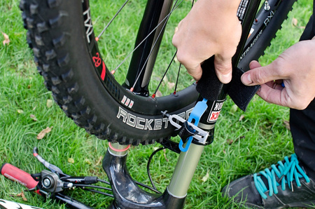 UNIOR KIESZONKOWA CENTROWNICA DO KÓŁ ROWEROWYCH